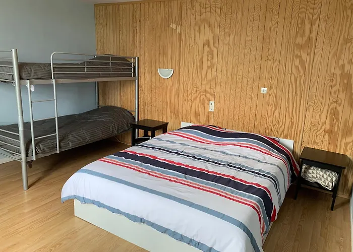 Gite Ferme Equestre Avec Piscine