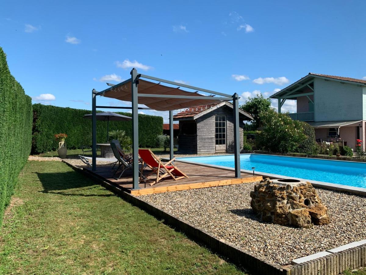 Ferme Equestre Avec Piscine Castex (Gers)